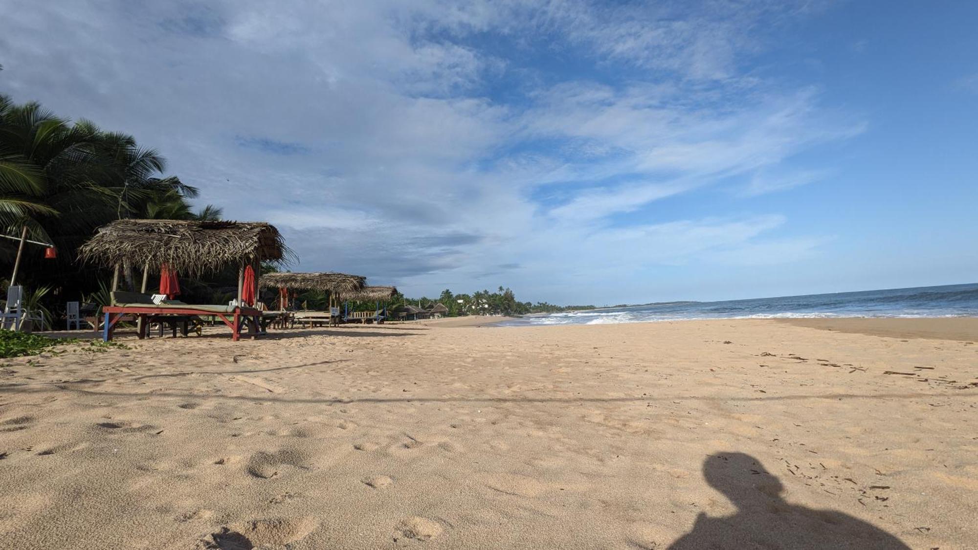 Canoe Beach Resort Tangalle Esterno foto