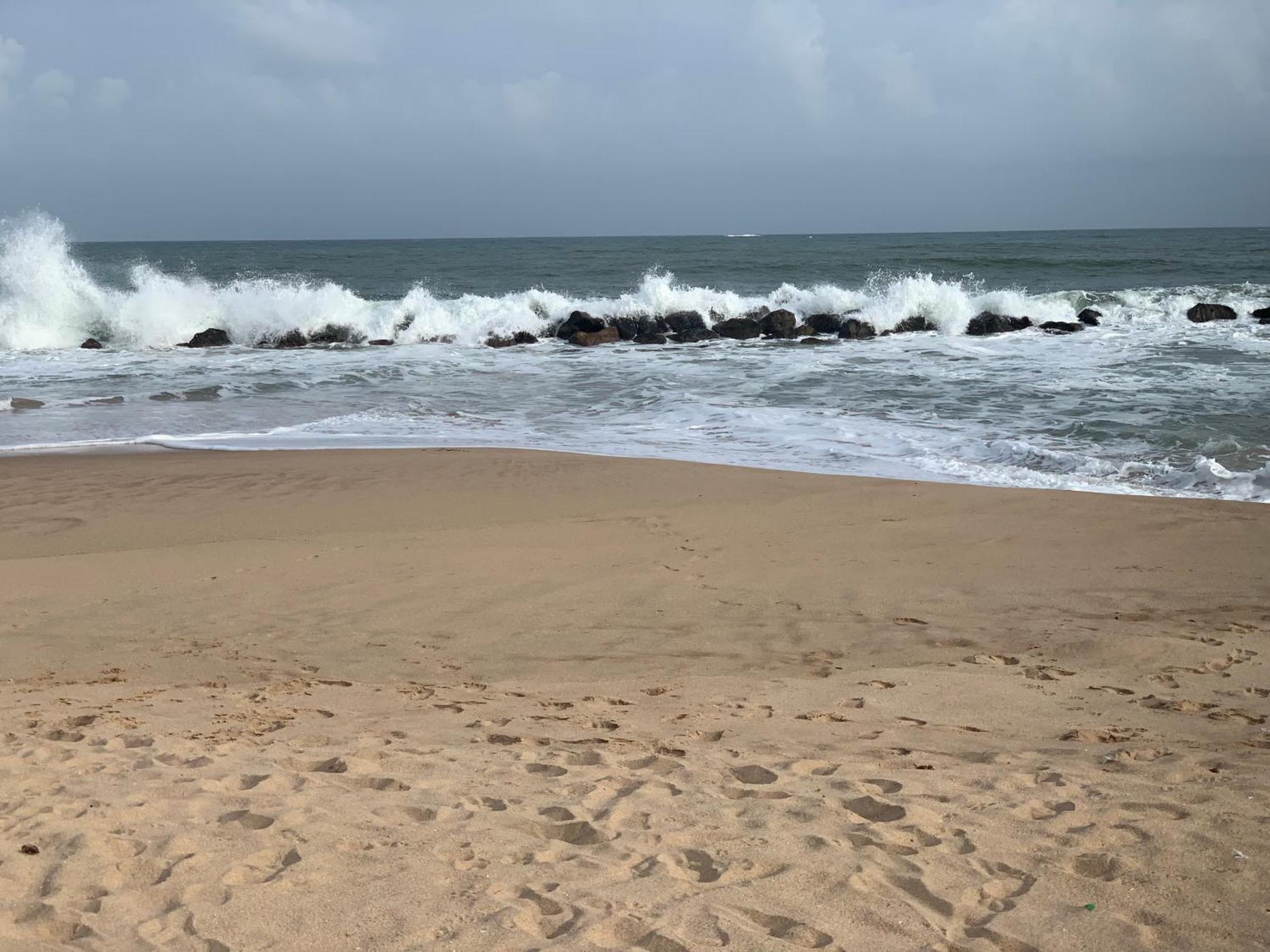 Canoe Beach Resort Tangalle Esterno foto