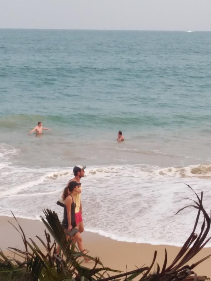 Canoe Beach Resort Tangalle Esterno foto